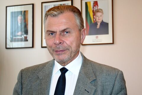 Dvejopos kainos etiketėse vartotojų neturi klaidinti