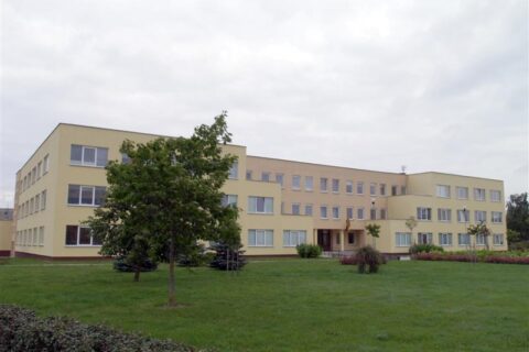Šių metų abiturientai brandos egzaminus laikys Adolfo Šapokos gimnazijoje