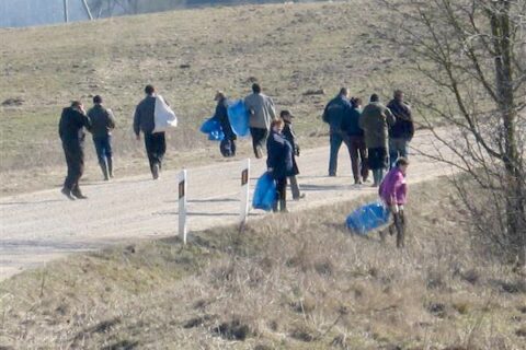 Žiemos ralis baigėsi, bet prisiminimui liko šiukšlių kalnai