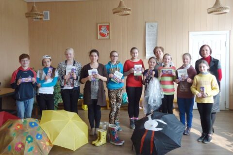 Gandrinių šventė Vyžuonų bibliotekoje