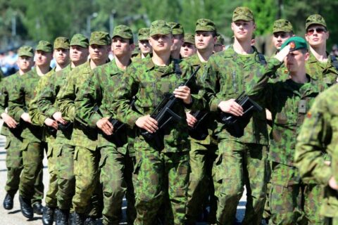 Šaukimas į privalomąją karo tarnybą – jau nuo gegužės 11-osios