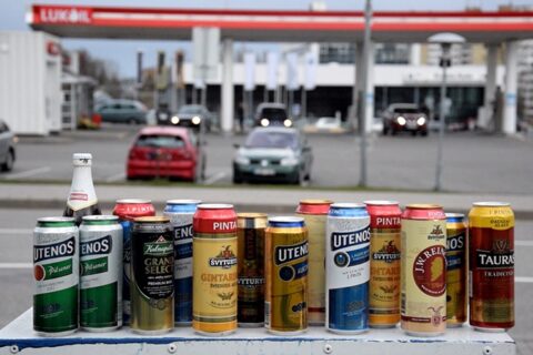Jaunuolių eksperimentas: 14 iš 17 sostinės degalinių nepilnamečiui pardavė alkoholio