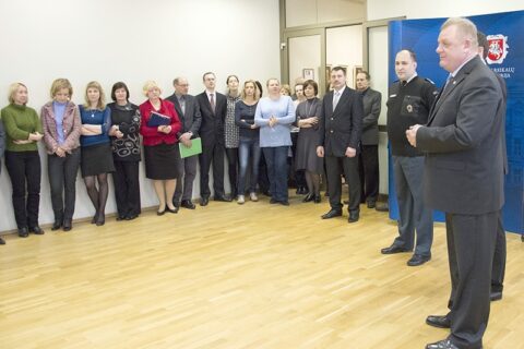 Prieverpstės papuošė Vidaus reikalų ministerijos erdves