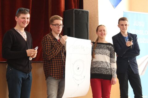 Molėtų gimnazijos mokiniai mokėsi verslumo