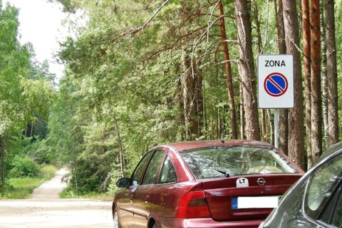 Prasideda akcija „Automobilį statyk atsakingai“