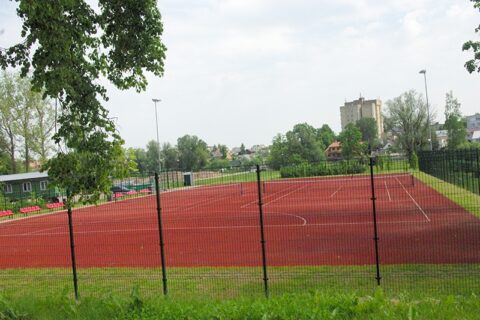 Vasaros teniso aikštynas – vasariškoms pramogoms