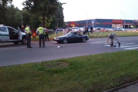 Pėsčiųjų perėjoje buvo partrenktas uteniškis