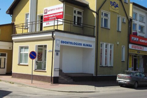 Viskas apie dantų implantus