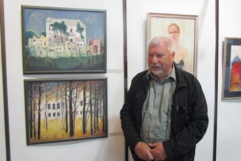 Bažnyčios galerijoje eksponuojami ir uteniškio darbai