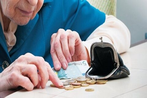 Nuo 2016 metų sausio 1 dienos turėtų didėti pensijos