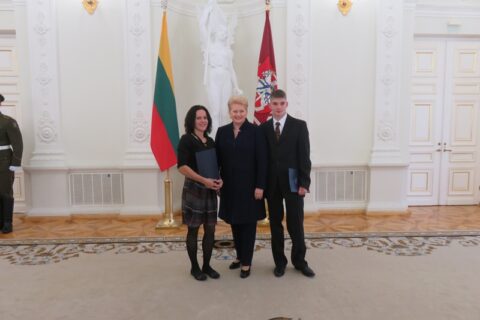 Prezidentūroje apdovanoti uteniškiai