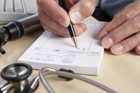 Pacientų eilių mažinimas: receptus išrašys slaugytojai