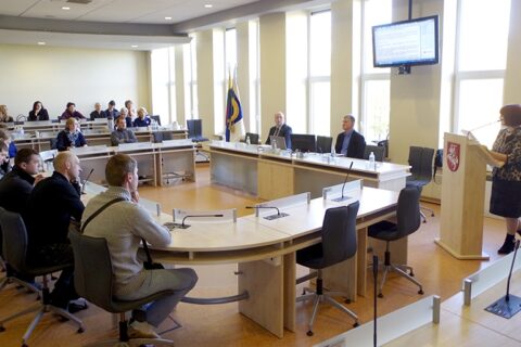 Smulkieji verslininkai Seimo narės prašė parūpinti pirkėjų