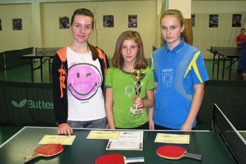 Stalo teniso varžybose dalyvavo trijų mokyklų sportininkai