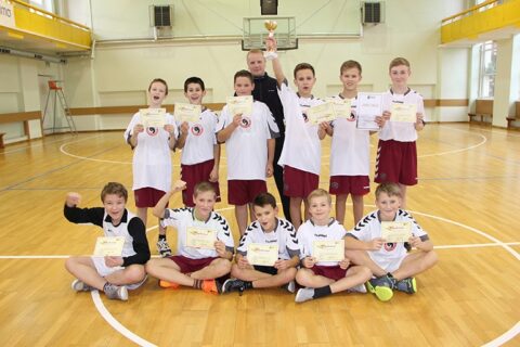 Tęsiasi kvadrato varžybos