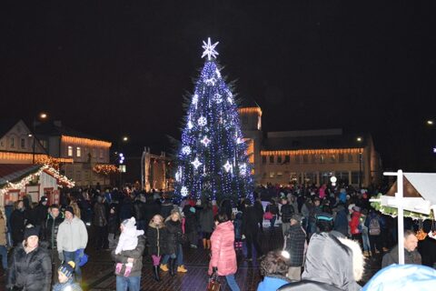 Utenoje Kalėdų eglė įsižiebs jau penktadienį