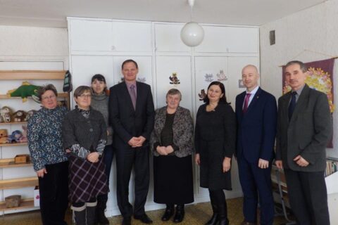 Airijos ambasadoriaus dovana – Dubingių bibliotekai