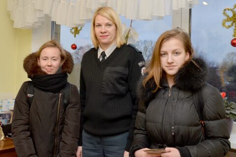 Molėtuose jaunųjų policijos rėmėjų gretas papildė trys jaunuoliai