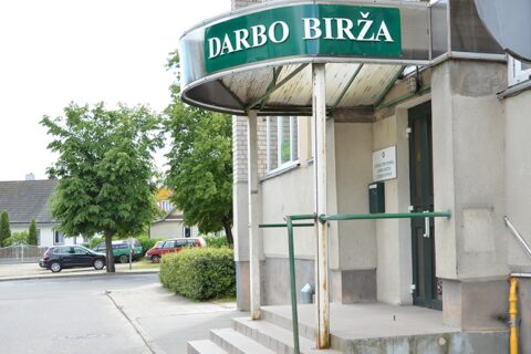 Pavasarėjant darbo rinka vėl tapo aktyvesnė