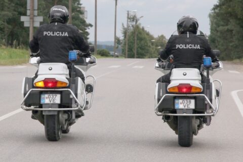 Atšilus orams į gatves išrieda motociklai