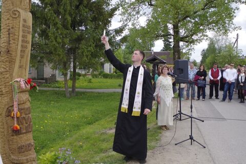 Nemeikščiuose – stogastulpis Alfonsui Nyka-Niliūnui