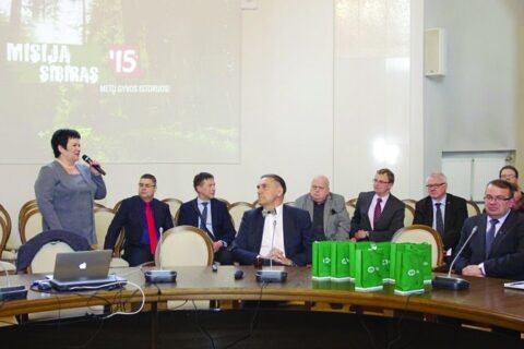 Į mokyklas parsiveš projekto „Misija Sibiras“ dešimtmečio fotoalbumus