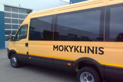 Mokykliniuose autobusuose įrengti pirmieji alkoblokai