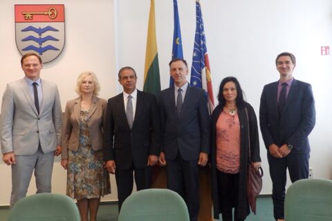 Molėtuose lankėsi Izraelio valstybės ambasadorius Amiras Maimonas