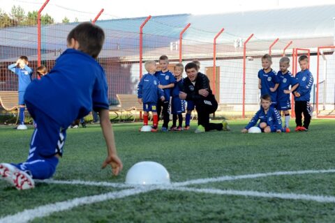„Utenio“ futbolo akademija kviečia vaikus į smagią stovyklą