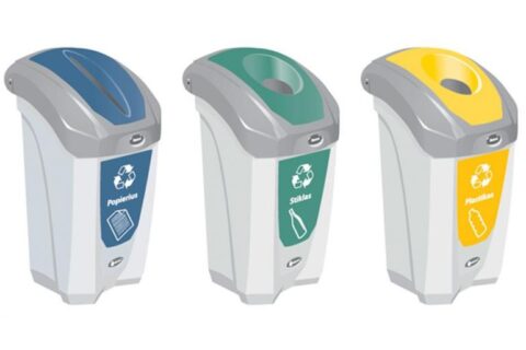 Vaikų darželiams išdalinti atliekoms rūšiuoti skirtų dėžių komplektai