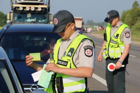 Rugpjūčio mėnesį – pareigūnų dėmesys vairuotojams