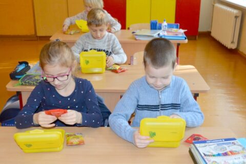 Ekologiškų priešpiečių dėžutė vaikams primins, kad reikia valgyti sveikai