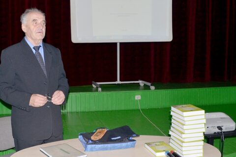Pristatytas naujas vadovėlis pieno pramonės specialistams