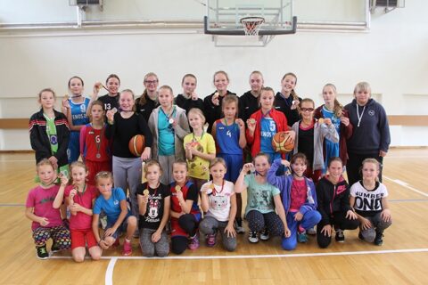 Krepšinio turnyre dalyvavo 38 komandos