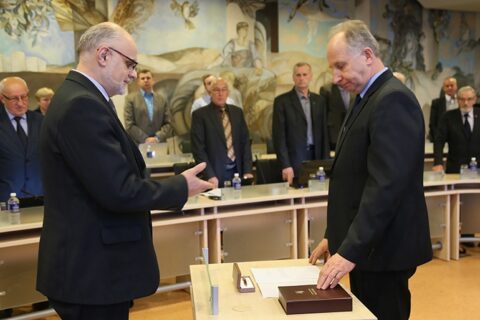 Tarybos posėdyje svarstomi aktualūs klausimai