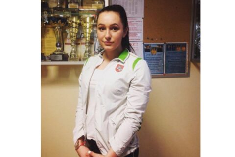 Plaukikė Agnė Sorakaitė iš Utenos įveikė Rūtą Meilutytę