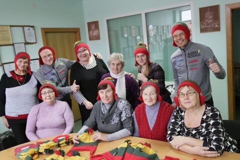 Dakare startuos ir uteniškių kepuraitės
