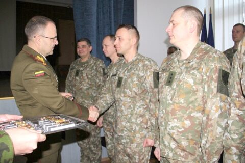 Į NATO vadovaujamą tarptautinę operaciją Afganistane išlydėti Lietuvos kariai