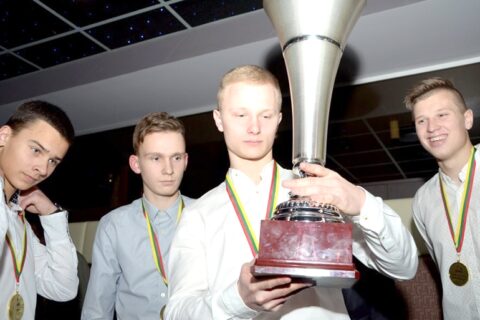 Futbolo komandos branduolys – uteniškiai