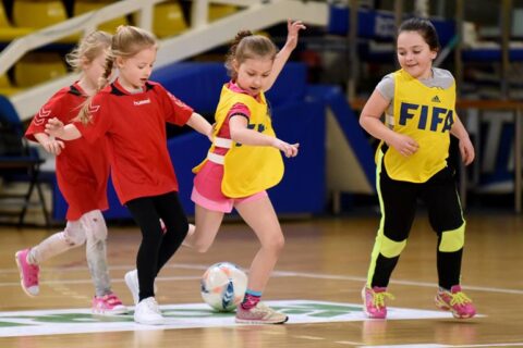 Utenoje karaliavo moterų futbolas