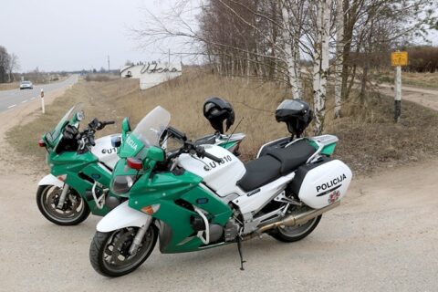 Policininkai balnoja plieninius „žirgus“