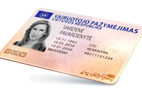 10 metų galiosiantį vairuotojo pažymėjimą galima užsisakyti internetu