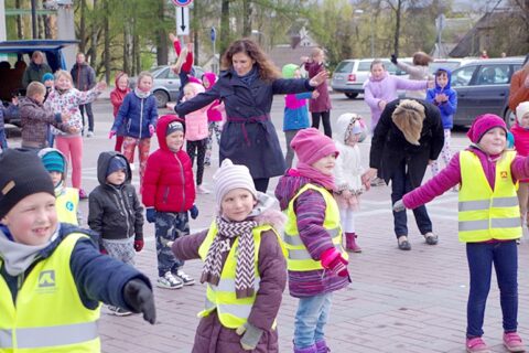 Utenio aikštėje – masinė mankšta
