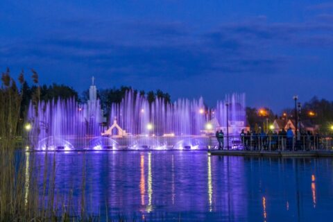 Pirmojo gegužės savaitgalio sutikimas – su fontanų srovėmis