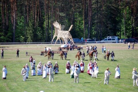 „Bėk bėk, žirgeli!“ Anykščiuose – žirgo ir žmogaus bendrystės šventė