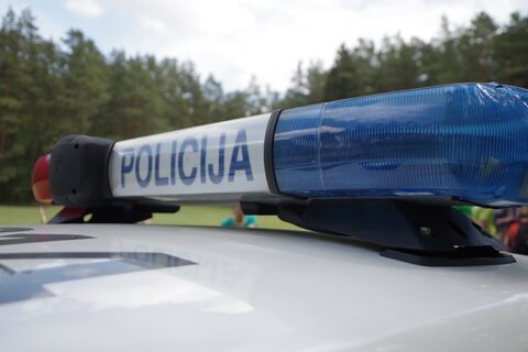 Pinigus iš gyventojų viliojantys sukčiai ir toliau kuria melagingas istorijas