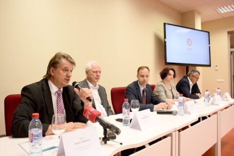 Ministras A. Veryga: „Susirgus hepatitu C pasveikti gali beveik visi“
