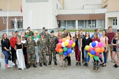Alinantis karštis nesutrukdė jaunimo šventės