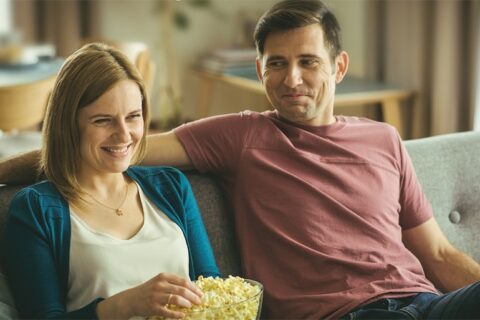 „Telia“ išmaniosios televizijos žiūrovams – ypatingas sporto ir kino derinukas