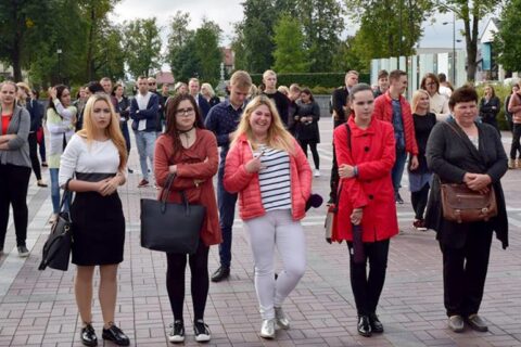 Utena prisipildė jaunimo: kolegija pradėjo naujus akademinius metus
